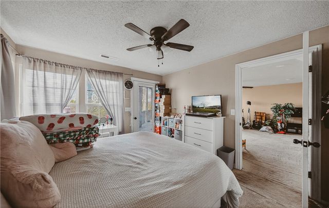 37 Cambria Drive, Bella Vista, AR 72715