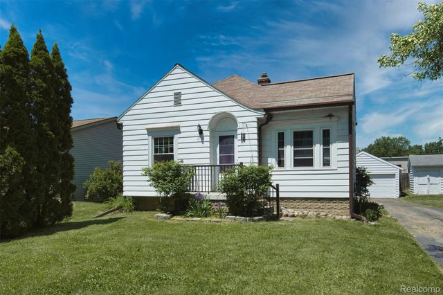 2700 Hallman Avenue, Waterford Charter Township, MI 48328