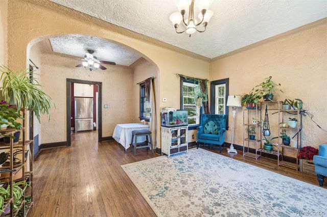2700 Hallman Avenue, Waterford Charter Township, MI 48328