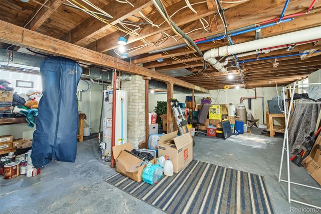 2700 Hallman Avenue, Waterford Charter Township, MI 48328
