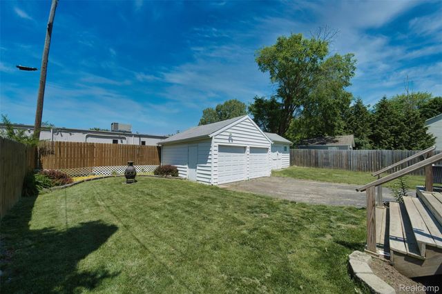 2700 Hallman Avenue, Waterford Charter Township, MI 48328