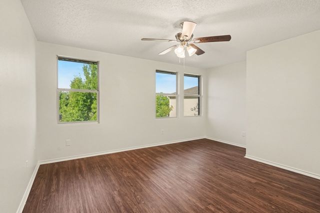 1404 Sunflower Court, Burleson, TX 76028