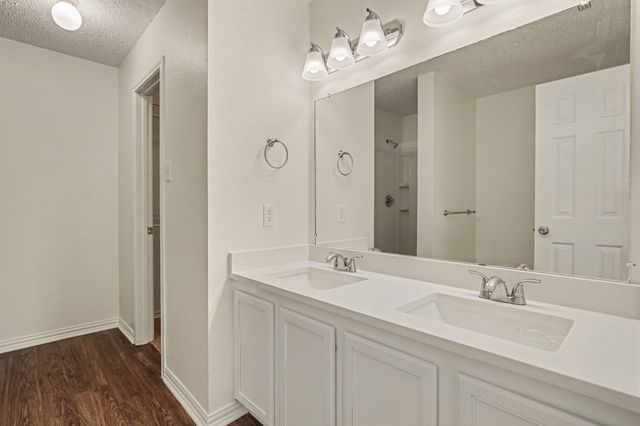 1404 Sunflower Court, Burleson, TX 76028