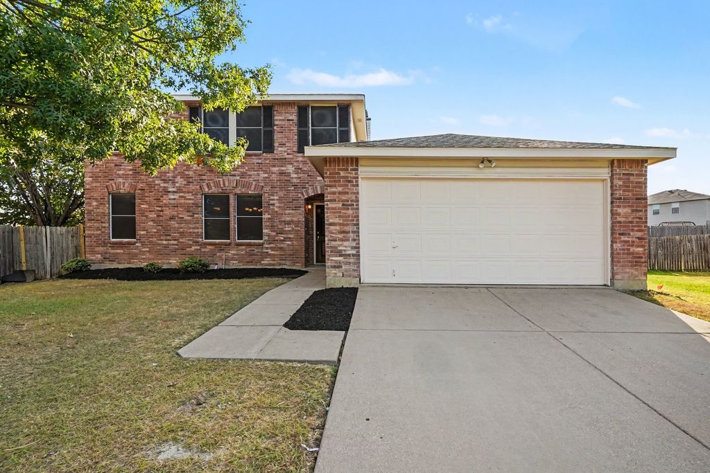 1404 Sunflower Court, Burleson, TX 76028