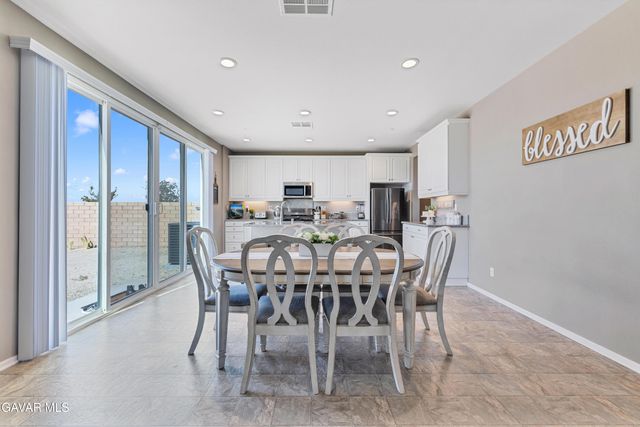 37913 Avenida De Diego, Palmdale, CA 93552