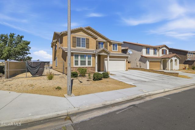 37913 Avenida De Diego, Palmdale, CA 93552