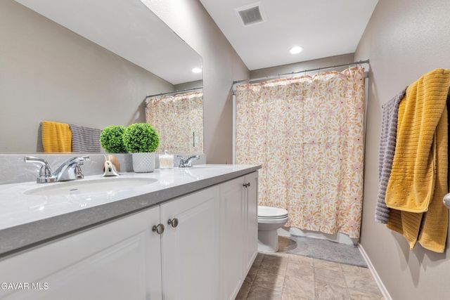37913 Avenida De Diego, Palmdale, CA 93552