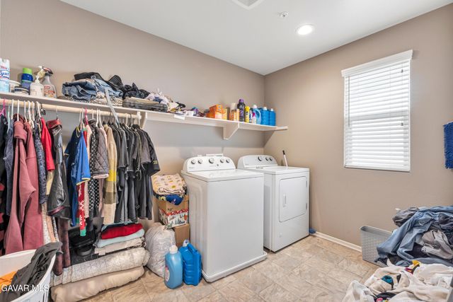 37913 Avenida De Diego, Palmdale, CA 93552