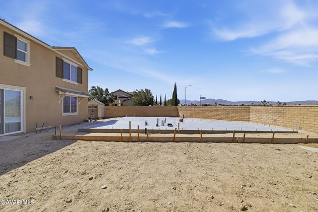 37913 Avenida De Diego, Palmdale, CA 93552