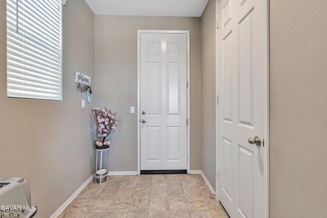 37913 Avenida De Diego, Palmdale, CA 93552