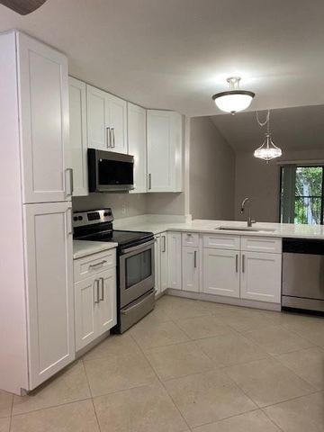 23466 SW 57th Avenue 510, Boca Raton, FL 33428