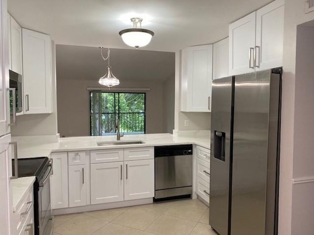 23466 SW 57th Avenue 510, Boca Raton, FL 33428
