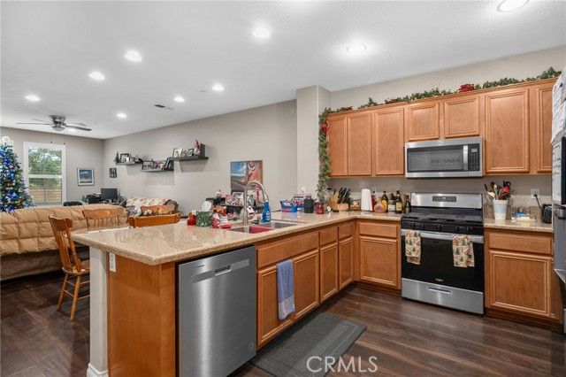 15723 Parkhouse, Fontana, CA 92336