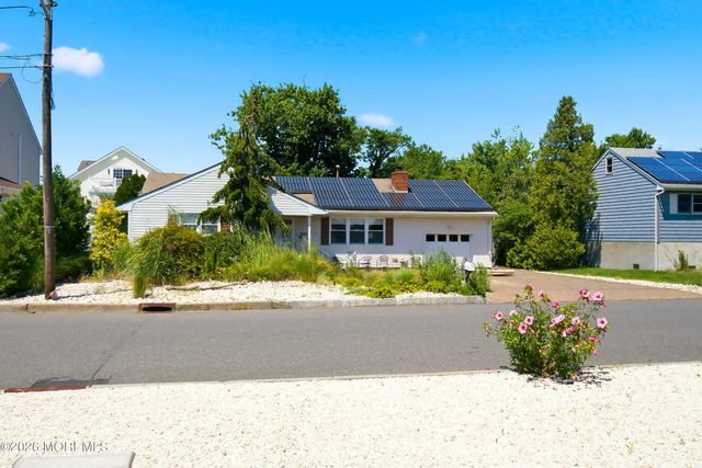 3156 Peddie Street, Toms River, NJ 08753