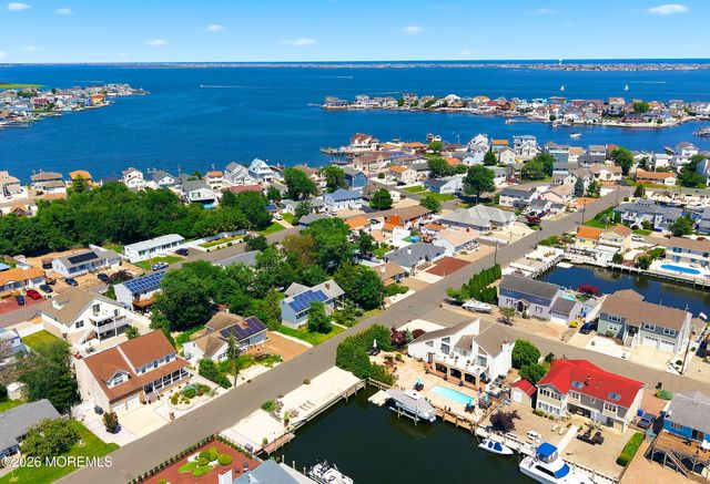 3156 Peddie Street, Toms River, NJ 08753
