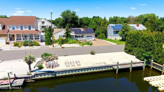 3156 Peddie Street, Toms River, NJ 08753