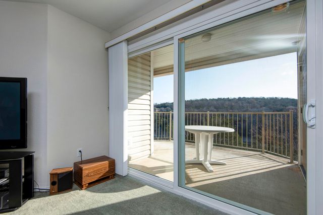 1403 Rocky Shore Terrace, Kimberling City, MO 65686