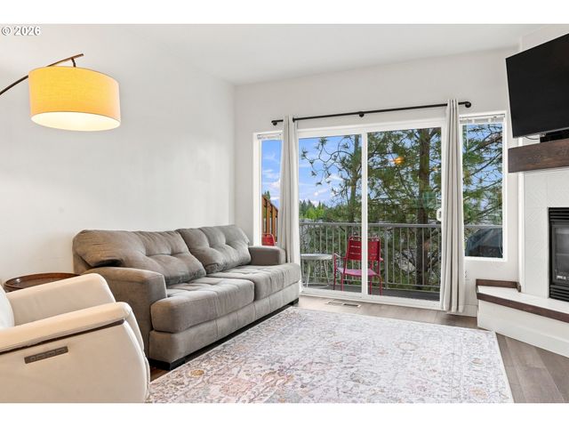 8680 Sw 147TH Ter 102, Beaverton, OR 97007