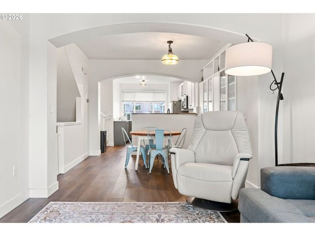 8680 Sw 147TH Ter 102, Beaverton, OR 97007