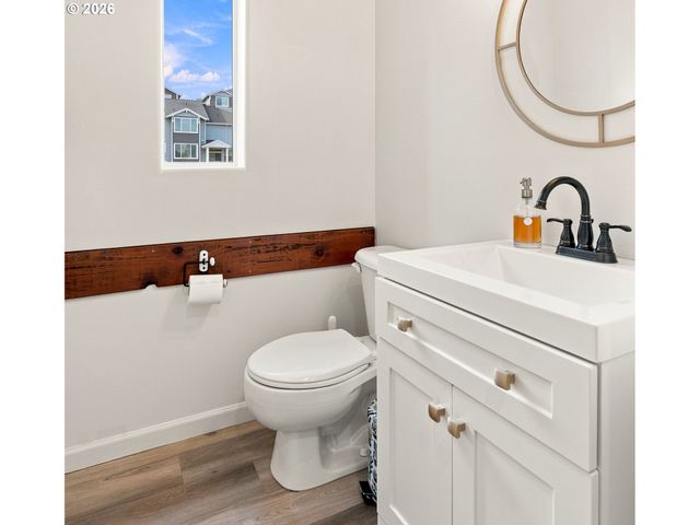 8680 Sw 147TH Ter 102, Beaverton, OR 97007