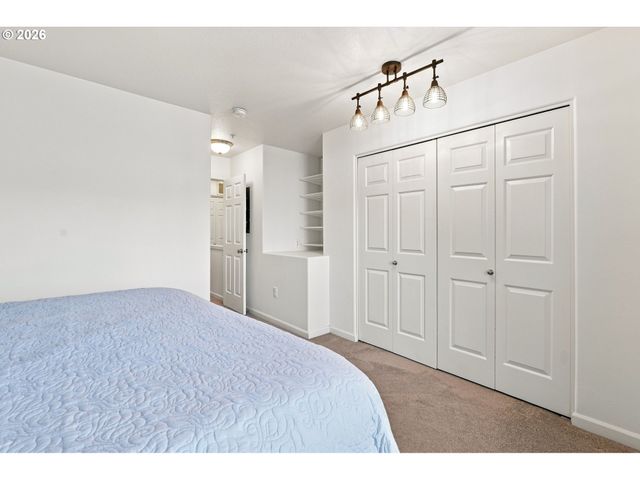 8680 Sw 147TH Ter 102, Beaverton, OR 97007