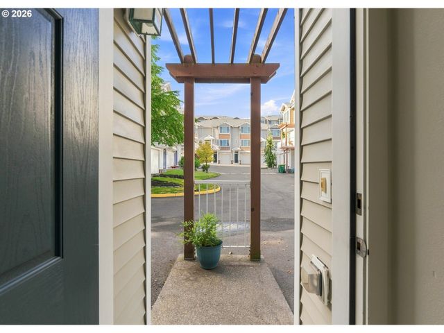 8680 Sw 147TH Ter 102, Beaverton, OR 97007