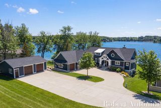 162 Lakeview Drive, Yankee Springs Twp, MI 49348