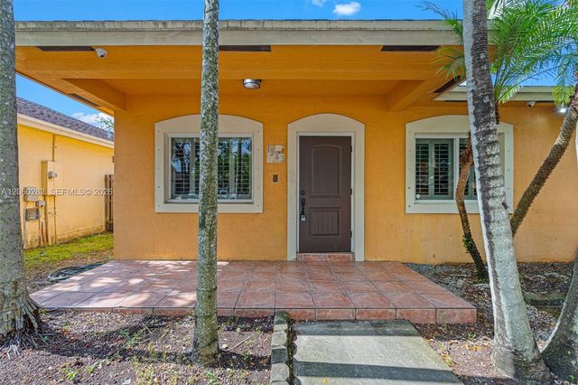 1523 SW 2nd Ct, Homestead, FL 33030