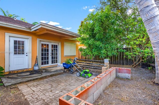 1523 SW 2nd Ct, Homestead, FL 33030