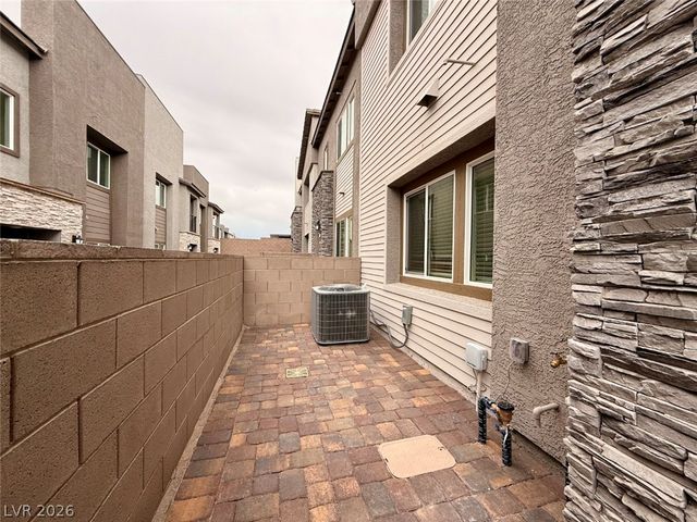 162 Hadley Heights Court, Henderson, NV 89011