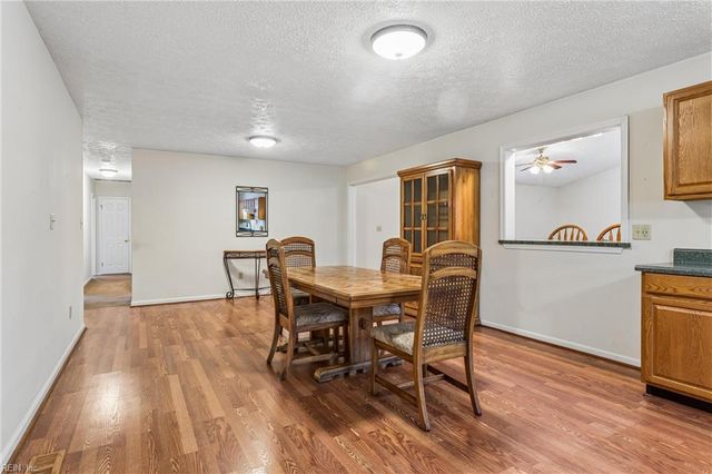218 Terrebonne RD, Yorktown, VA 23692