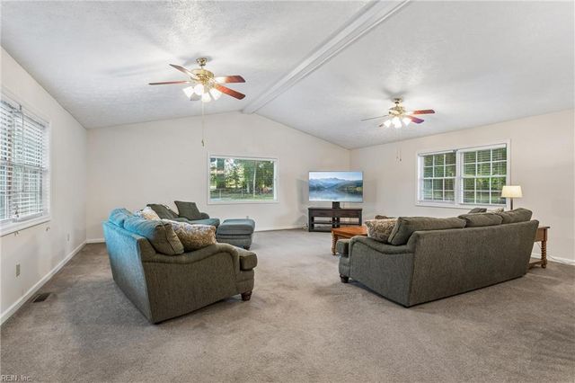 218 Terrebonne RD, Yorktown, VA 23692