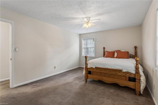 218 Terrebonne RD, Yorktown, VA 23692