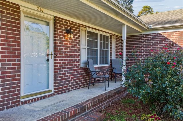 218 Terrebonne RD, Yorktown, VA 23692
