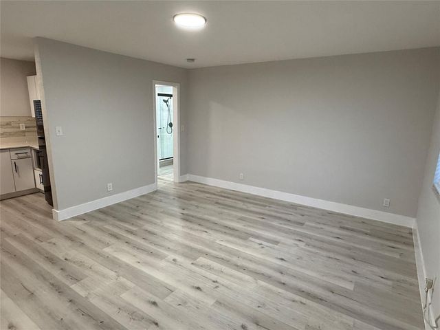 720 NE 7TH Street 5, Hallandale Beach, FL 33009