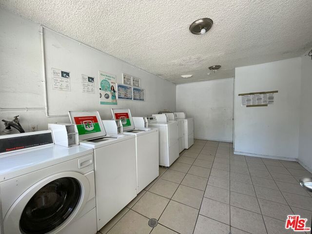 8649 Sunland Boulevard 5, Sun Valley, CA 91352