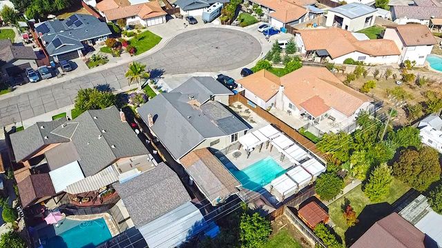 2720 Brooks Ct, Turlock, CA 95382