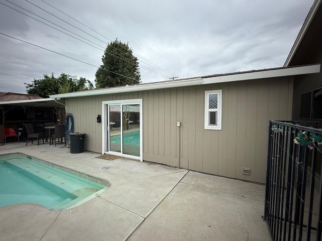 2720 Brooks Ct, Turlock, CA 95382