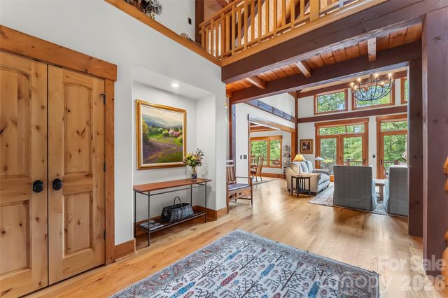 1814 Yellow Fork Trail E, Nebo, NC 28761