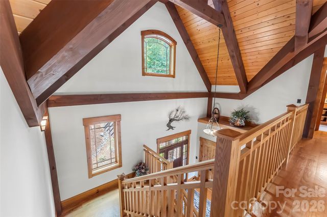 1814 Yellow Fork Trail E, Nebo, NC 28761