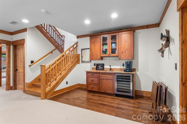1814 Yellow Fork Trail E, Nebo, NC 28761