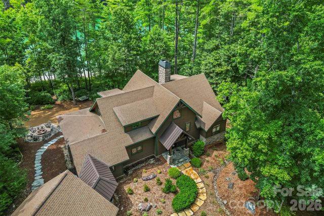 1814 Yellow Fork Trail E, Nebo, NC 28761