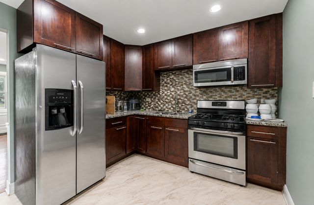 3610 W Benck Drive, Alsip, IL 60803