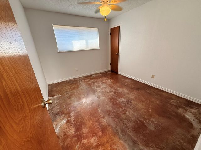 15826 Stonehaven Drive, Houston, TX 77059