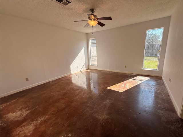 15826 Stonehaven Drive, Houston, TX 77059