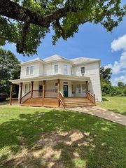 1403 14th Street 3, Huntsville, TX 77340