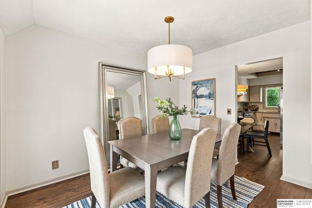 2013 Ann Marie Court, Papillion, NE 68046