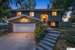 2013 Ann Marie Court, Papillion, NE 68046
