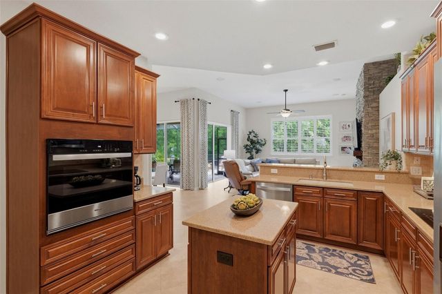 14828 MAN O WAR DRIVE, Odessa, FL 33556