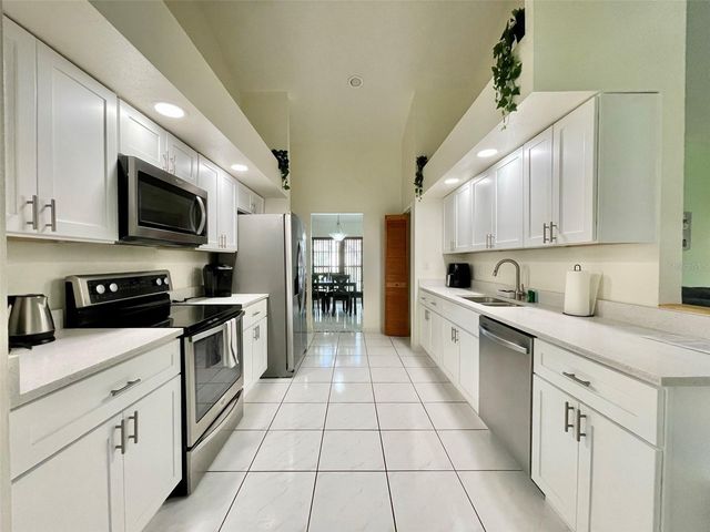 4710 CRESSON COURT, Tampa, FL 33624